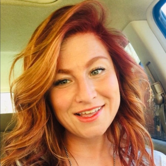 Lyndsey - Picture 1 of 1